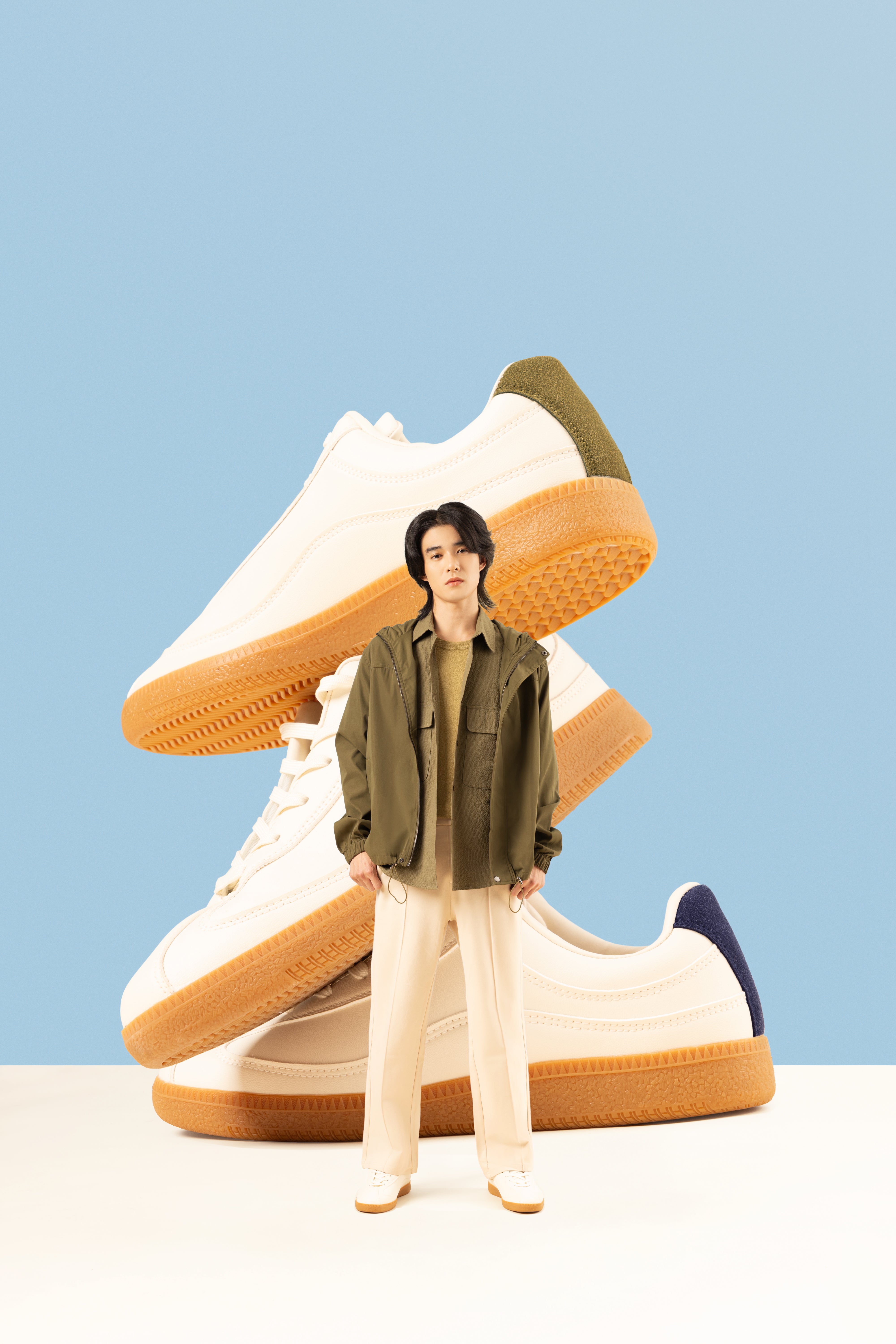 Echo Sneakers