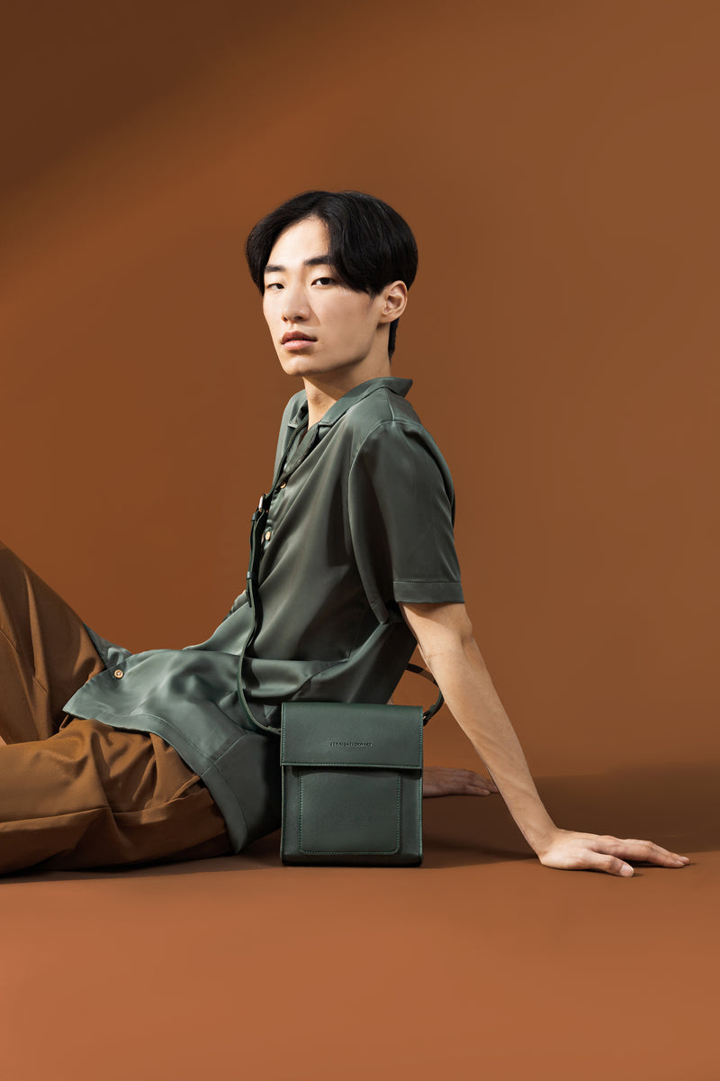 DVL Mini Multi-Pocket Sling Bag