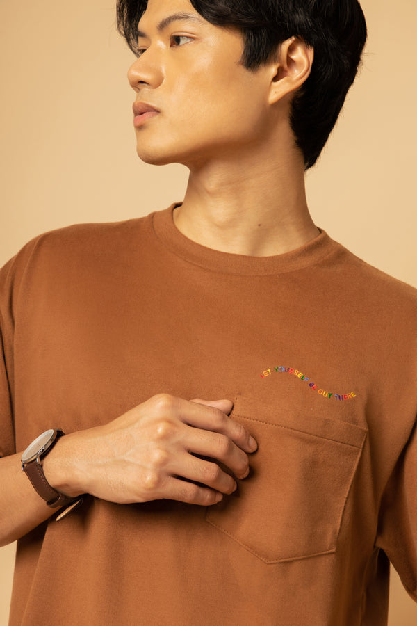 Mândrie Tee